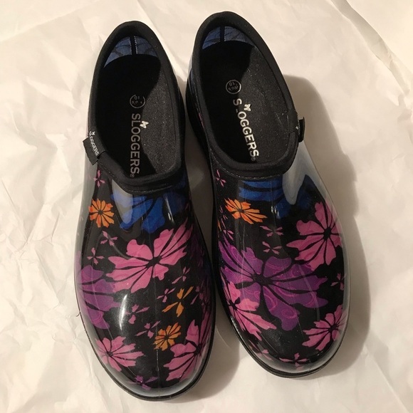 🌙 NEW SLOGGERS SHOES SIZE 10 FLOWER PRINT - Picture 1 of 4